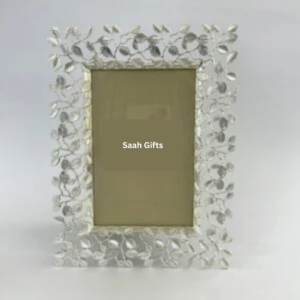 Beautiful Pierced Leaf Motif Photo Frame | 4×6 Inch Photo Size| Saah Gifts