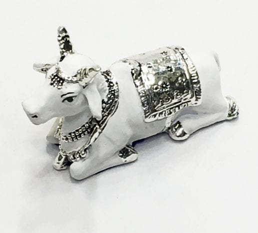 Traditional sculpture of Mini Nandi in White Terracotta Finish – 2.7×1.2×1.7 inch – Resin Silver